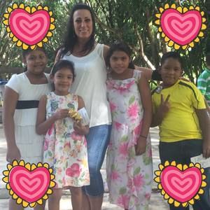 Meet your Posher, Dana